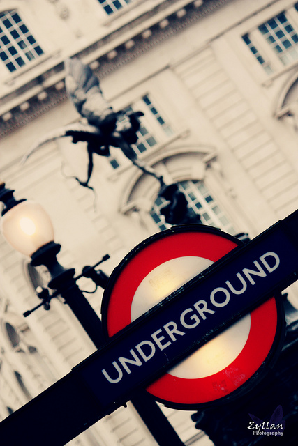 london-underground-beautiful-photo-statu